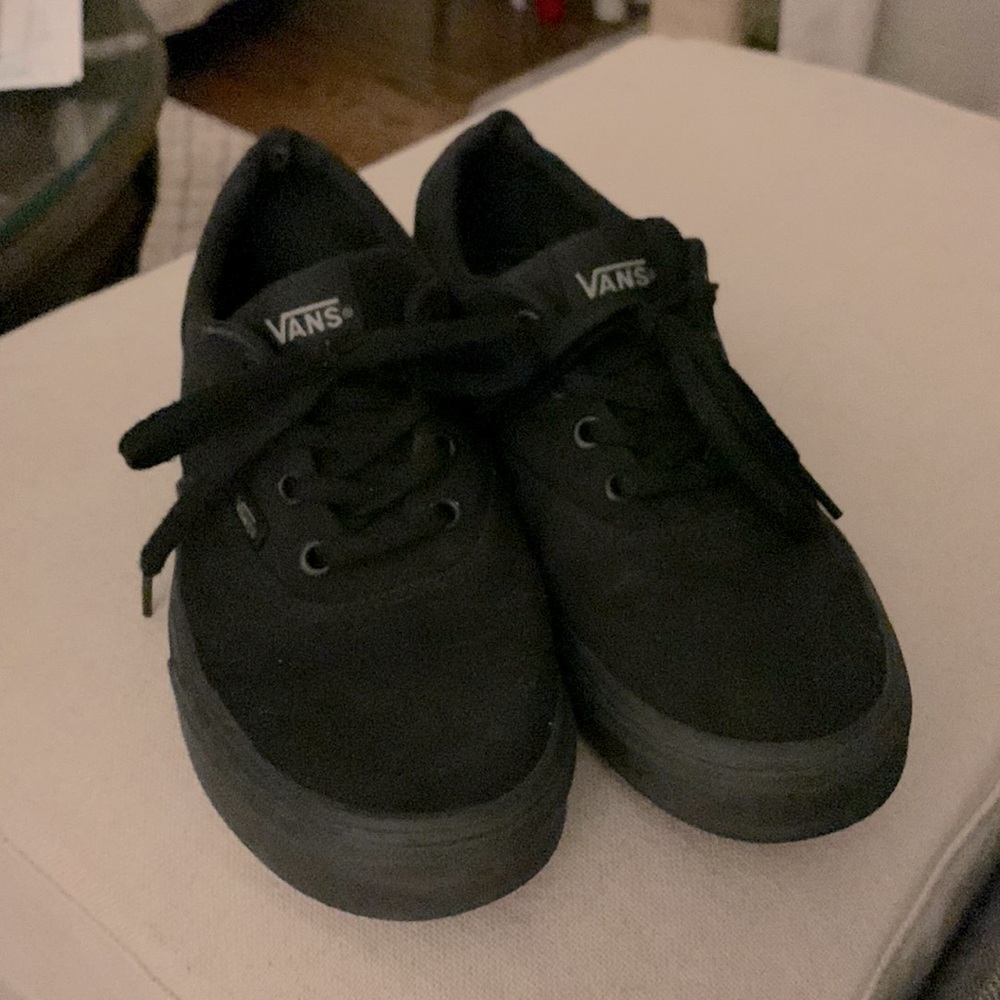 Vans Black Doheny Canvas Sneakers Size 7 - GUC